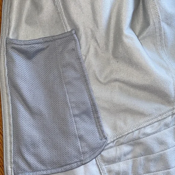 The North Face - EUC Women's Gray Jacket - Size Small - Picture 9 of 13